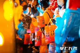 组图｜长沙世界之窗：提灯夜游，共赴元宵灯会浪漫之约图片