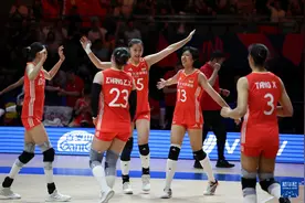 世界女排联赛（中国北京站）：中国胜比利时图片