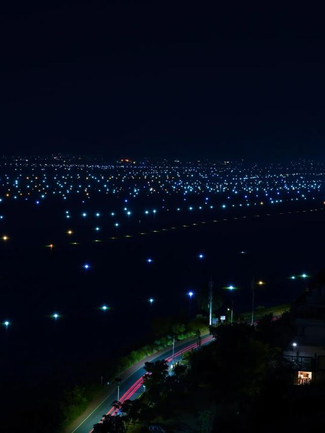 洱海“星河”来了！