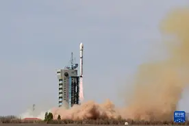 我国成功发射四维高景三号01星图片
