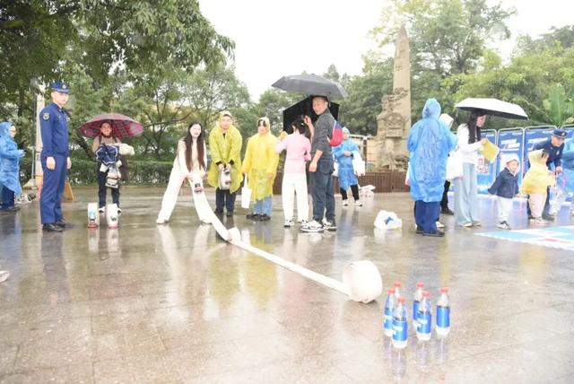 消防宣传月｜“消防+文旅”，首届消防主题生活节燃动山城→