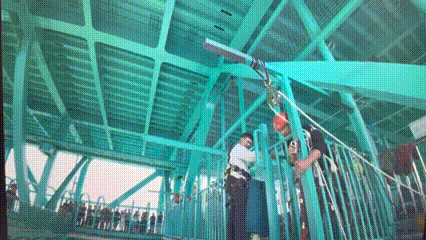 “码”上游贵州丨花一天时间，解锁安顺古城市井烟火+花江峡谷大桥高空刺激