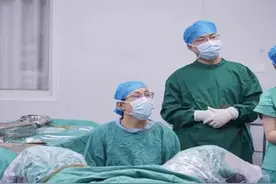 青春期少女痛经，原来是罕见阴道斜隔综合征惹的祸图片