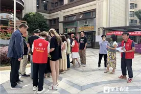 五华区交通运输局联合社区开展垃圾分类宣传活动图片