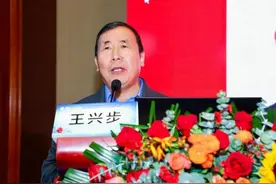 再上新台阶！青大附院当选山东省研究型医院协会泌尿系结石分会主委单位图片