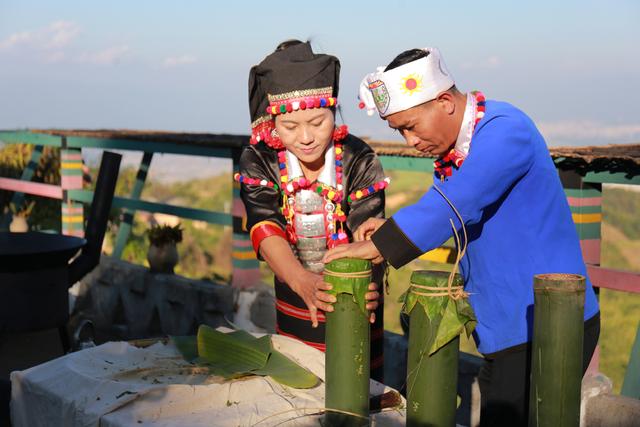 云南德昂族的“一日三盅”为何能留下远方游客？