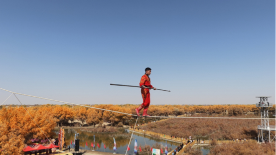 洛浦县第五届胡杨季活动 生态文旅融合绘就富民兴县新图景