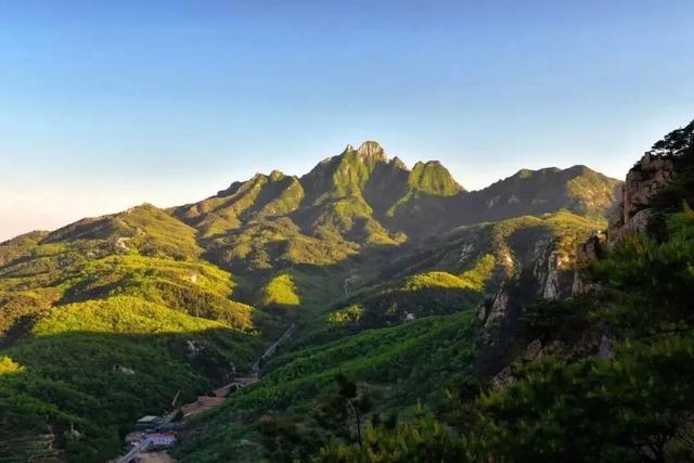来艾山“森呼吸”！山林、溪潭、云海全都有