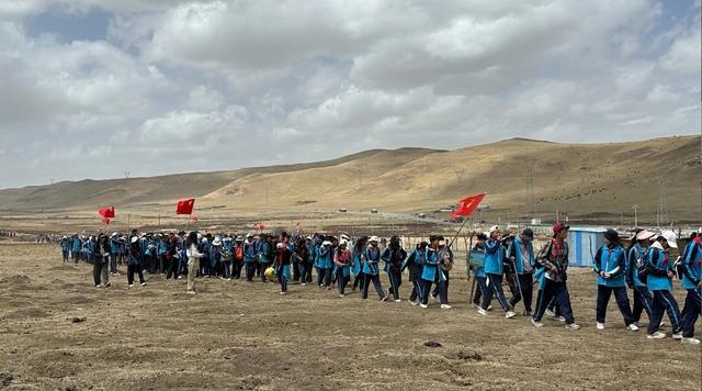 长征路上看四川丨这片草地，为何刷新党校学员对长征的认知？