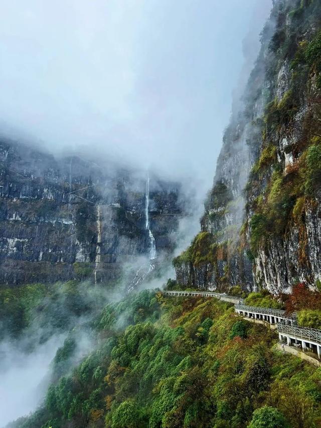 马上出发！四川“世界旅游名山”+1