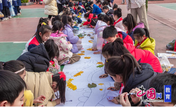 赏艺术之趣，探科学之妙 眉山东坡苏洵小学举行迎新音乐科技艺术节