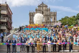 澳门国际幻彩大巡游人气十足，展现澳门“演艺之都”独特魅力图片