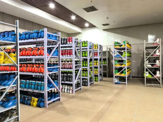 走，这个周末，一起在北京滑滑梯！