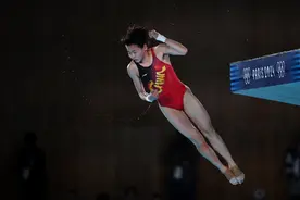 全红婵夺冠后第一条短信发给了陈艺文，不会因为年龄改变自己图片