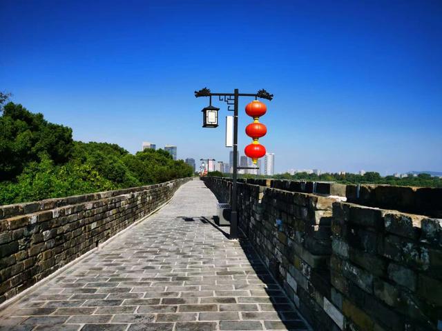 登台城