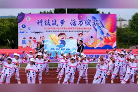 佛山三水：“流动少年宫”航模展演点燃学子飞天梦想图片