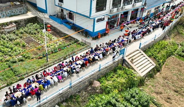 贵州清镇：从“深闺明珠”到“网红热土”