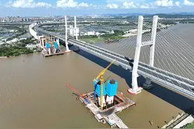 深江高铁磨刀门水道主桥下横梁浇筑完成图片