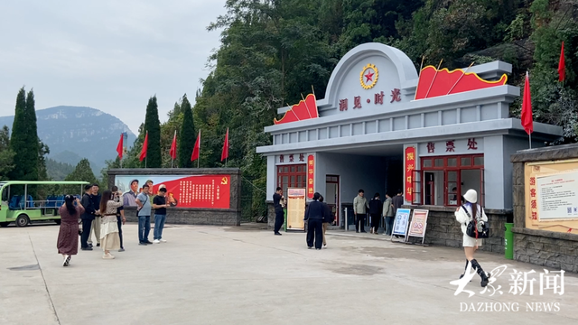 藏在山洞里的时光剧场，沂源“洞见时光”爆火节假游