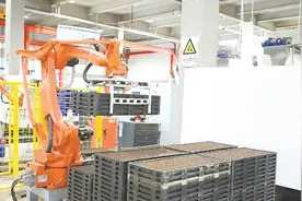 机器人育秧 一天就能供应1000亩田图片