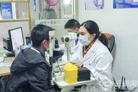 韩芳博士专家团队工作站落户曲靖爱尔眼科医院图片