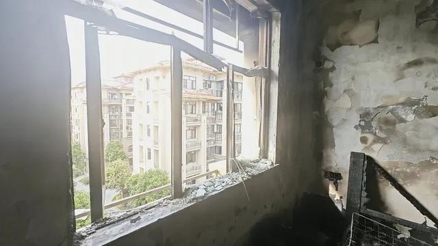 “拔掉就安全了？” 10分钟后烧毁整个家！