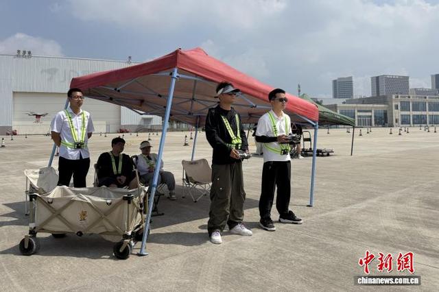 西安暑期迎来无人机考证“热潮” 低空经济领域成就业“新赛道”