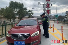 守好便民通道 优化出行服务图片