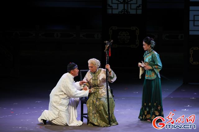 话剧《立秋》明星版在北京上演