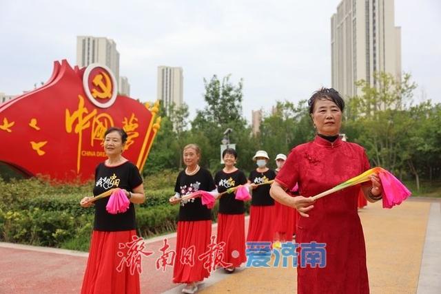 一年四季 泉在济南丨小东山公园：城市中的休闲绿洲，市民的惬意天地