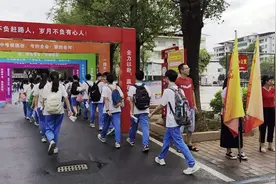 直击梅州中考｜下午：语文考试图片