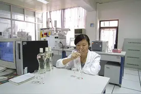 贵州茅台集团首位女性总经理就任图片