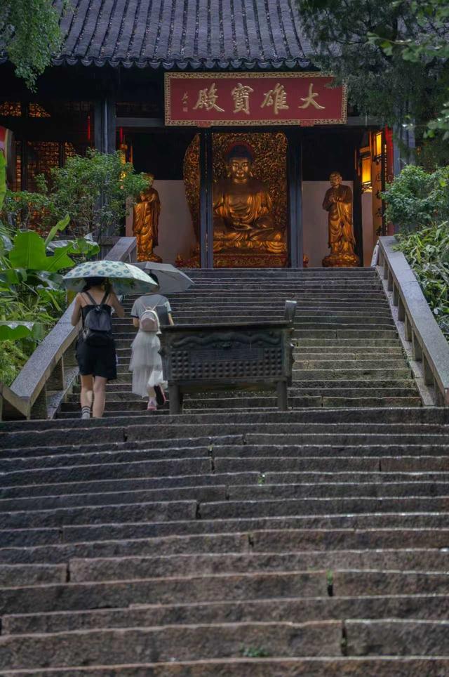 融汇古今连接传统与潮流，在苏州虎丘山体验“千年一瞬”