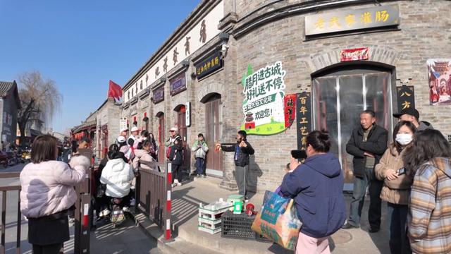 【新春走基层】马年新春 跟着太谷文脉小传人逛古城