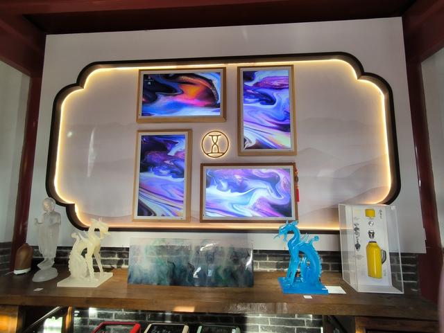 这处古庙今日开放，喝茶、展览、传统文化活动全都有