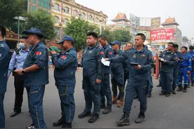 中国又一救援队赶赴缅甸救援图片
