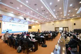 “广聚贤才·共创滇峰 2025年云南籍优秀硕博学子暖心回流家乡行”在昆明举行图片