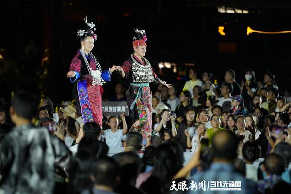 玩玻璃水 看好赛事 品红酸汤——黔东南入选全国避暑游目的地榜单