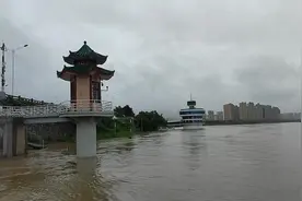 我国第二大淡水湖洞庭湖迎来今年第1号洪水图片