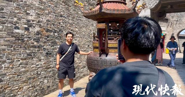 激活“海员经济”，​镇江外籍船员一站式商文旅消费专线开通