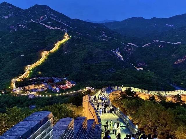 免费采摘板栗！共赏“雄关皓月”！金秋北京长城游玩攻略请收下——