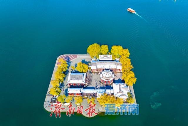 一年四季 泉在济南丨雪霁泉城！大明湖变身冬日画卷引客来