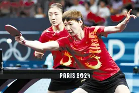 龙江选手王曼昱勇夺女乒团体金牌图片