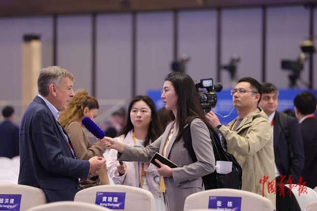 记者节特辑｜聚焦乌镇：新闻背后的追光人