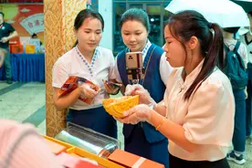 向“新”提质丨“丝路古港”展新貌图片