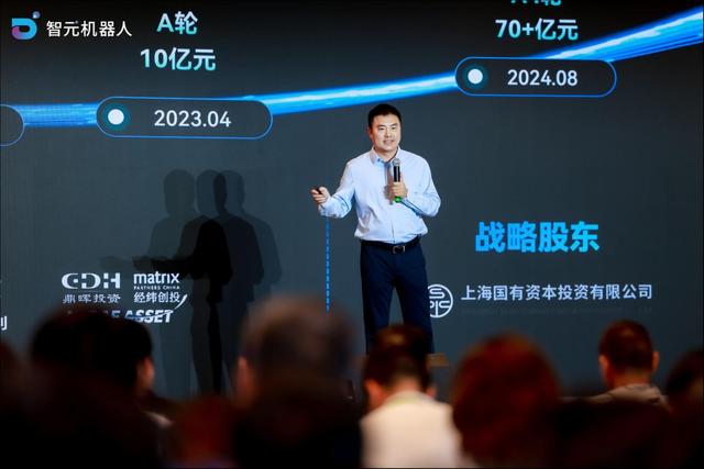 对话智元王闯：机器人硬件不是“瓶颈”，未来1-2年人形机器人技术不会收敛