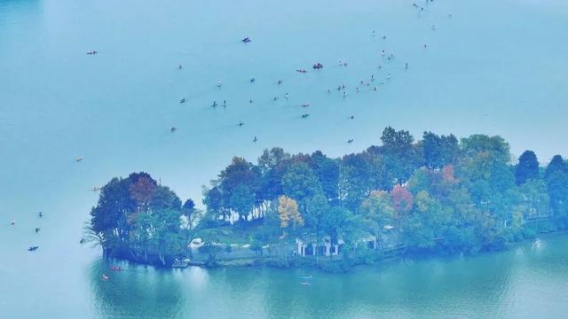 雅安百丈湖国际旅游度假区入选四川省11大文旅旗舰项目