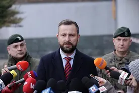 早安!世界丨波兰正在为可能与俄开战做准备；曝乌军总司令将改任驻英大使图片