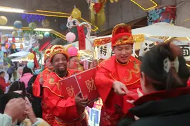 都市游、红色游、近郊游人气火爆，假期前4天重庆接待国内游客1490.80万人次图片