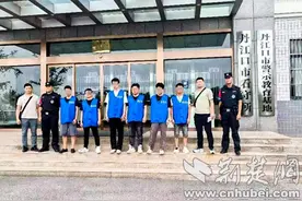 开设公司专骗大货车司机 48人团伙被十堰警方打掉图片